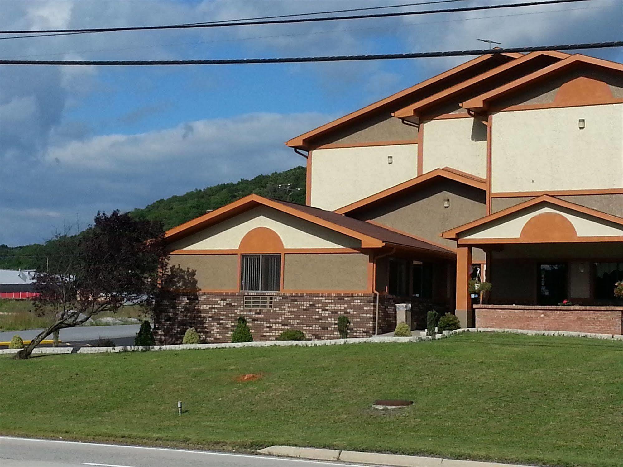 Super 8 By Wyndham Bedford Ξενοδοχείο Εξωτερικό φωτογραφία